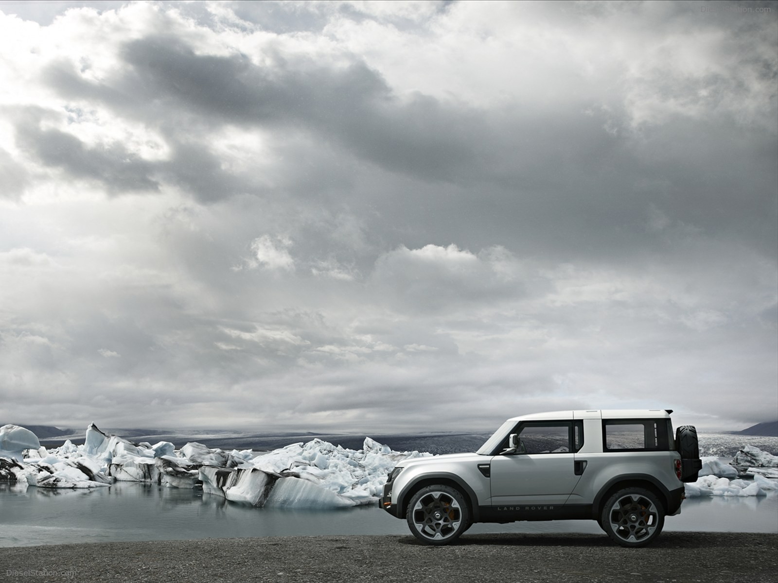 Land Rover DC100 Concept 2011